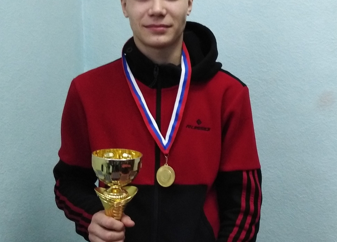  Максим Кулёшин победитель в областных соревнованиях по смешанным единоборствам в весовой категории 52 кг 200 г